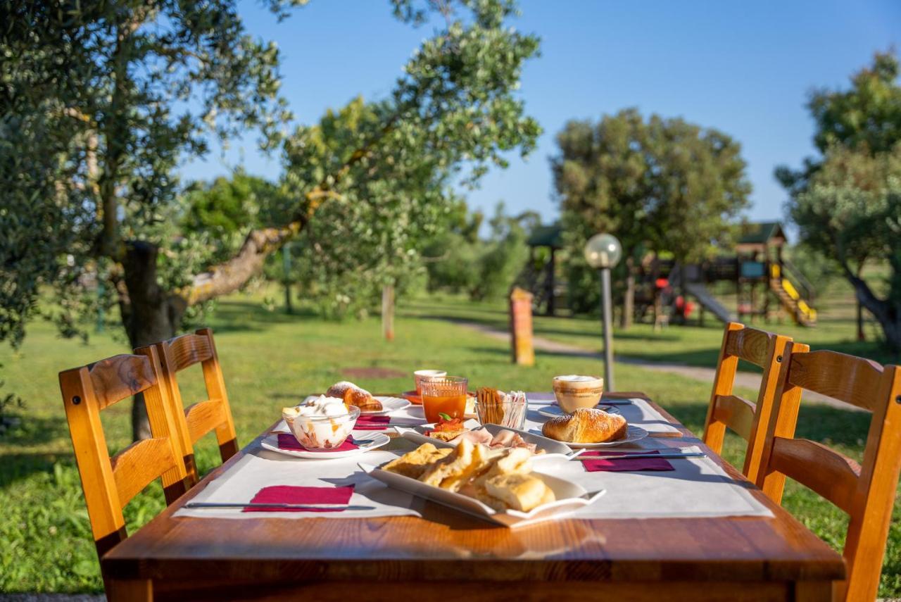 Glamping Gli Etruschi Piombino Exterior foto
