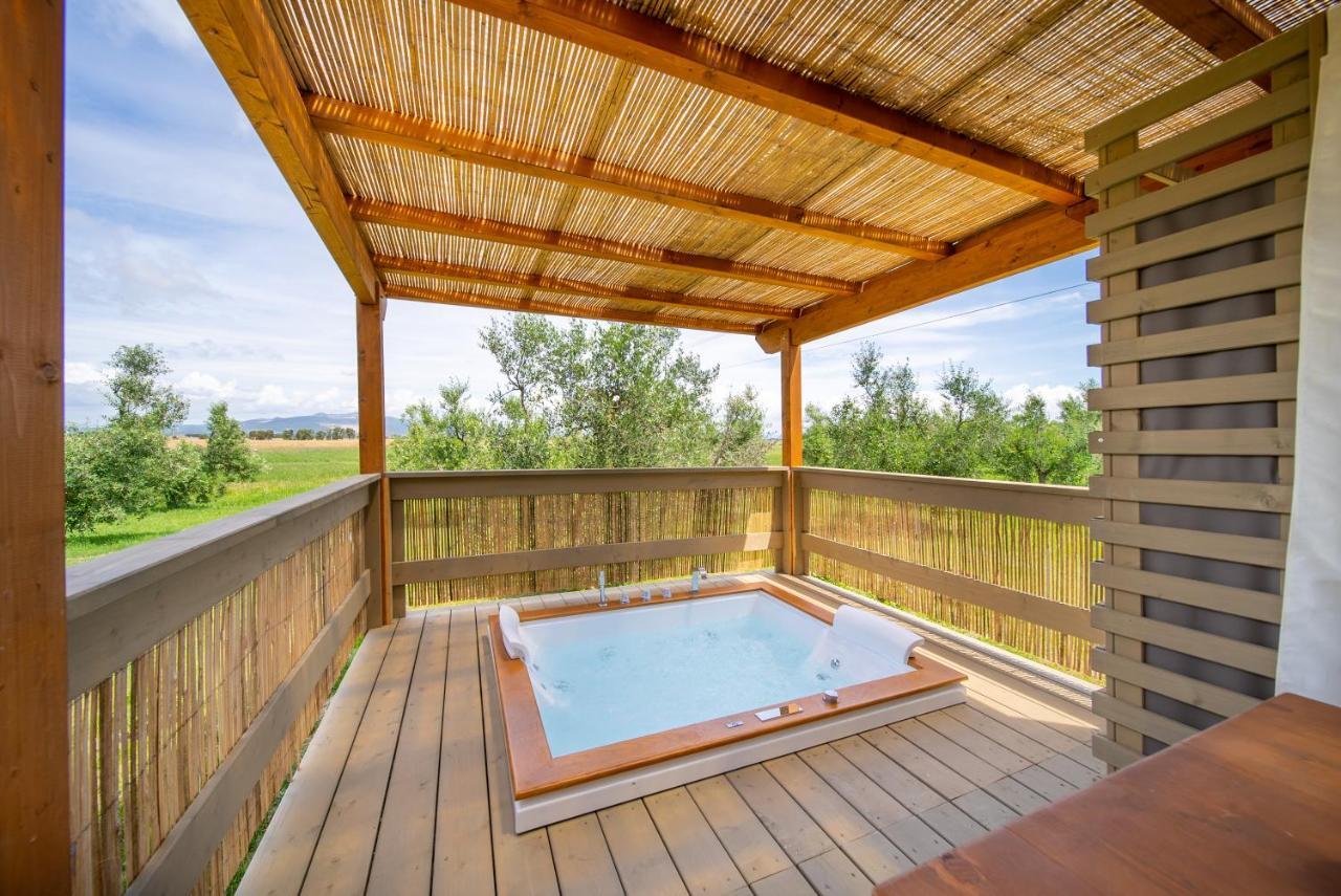 Glamping Gli Etruschi Piombino Exterior foto