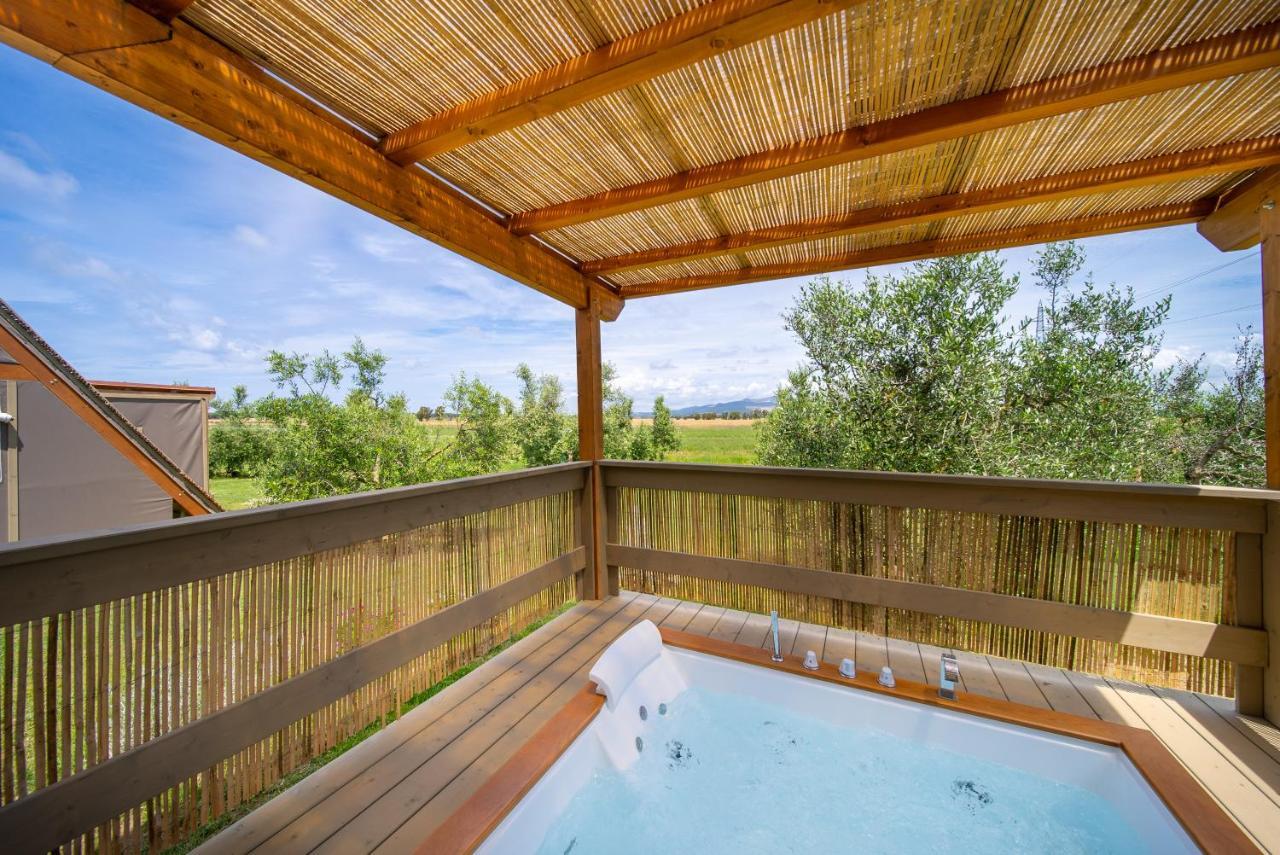 Glamping Gli Etruschi Piombino Exterior foto