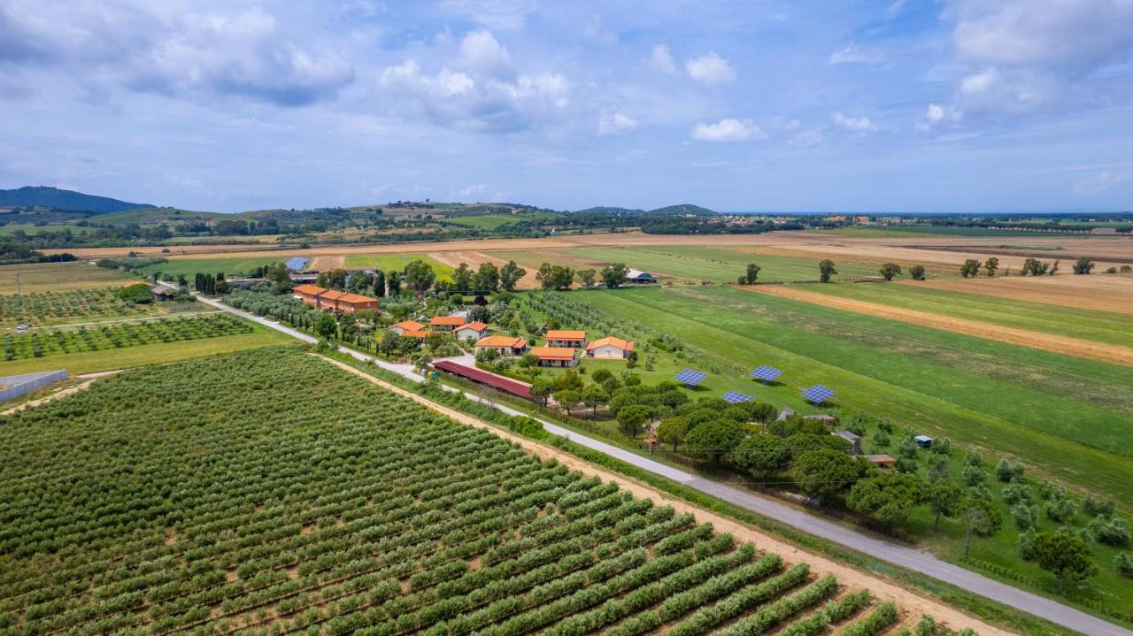 Glamping Gli Etruschi Piombino Exterior foto